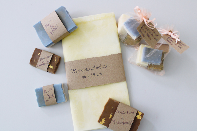 Bienenwachstuecher